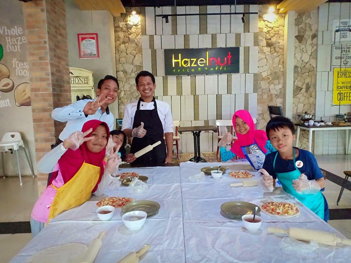 Hazotel Semarang Dış mekan fotoğraf